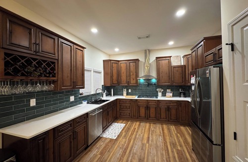 East Hill House | Charmingly located 3/2 house in Pensacola with many amenities