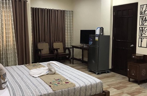 Dumaguete Hotel | Charo's Dormitel
