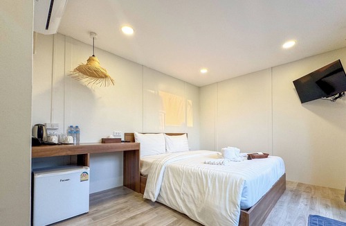 Khlong Yai Hotel | Charome Resort