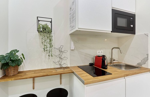 Bonne-Nouvelle Apartment | Charon 5 - Studio Apartment, Sleeps 2