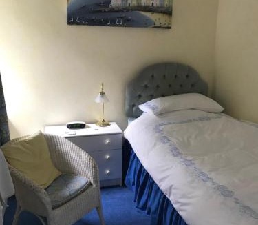 Dorking Bed & Breakfast | Chart House Bed and Breakfast