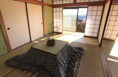 Uchinomaki House | Chartered 1 building A private villa where you c/Aso Kumamoto