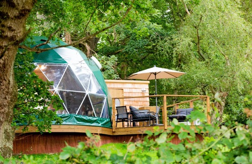 Chiddingstone Hoath Ski Chalet | Chartwell Luxury Dome