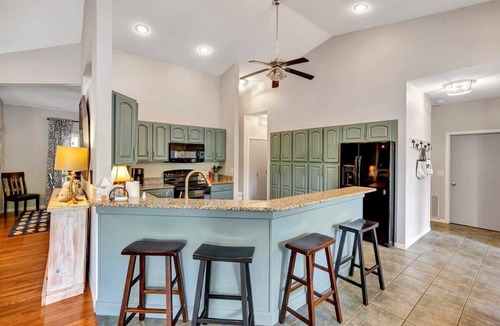 Indian Oaks House | Chartwell Pet Friendly Home in Secluded Cove
