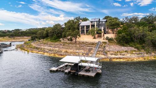 Point Venture House | Chasing Summer - Private Lakefront Luxury on Lake