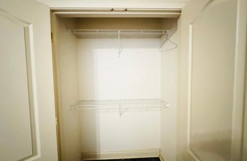 Pine Grove Apartment | Chateau 17