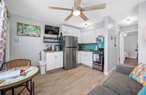 Belleair Beach Condo | Chateau 4E- Beachfront Condo with Great Discounts!