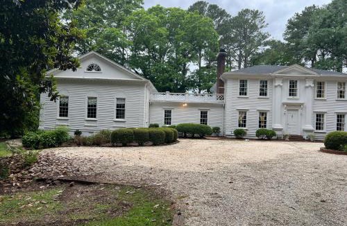 Goldsboro House | Chateau B