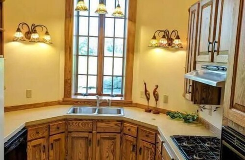 Titusville House | Chateau Cheval- La Maison