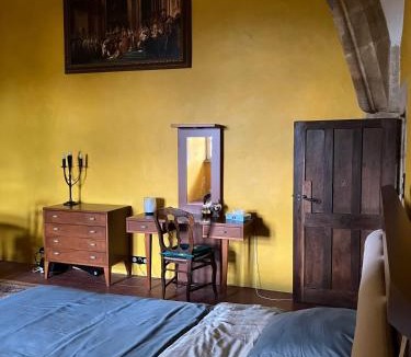 Saint-Andre-dʼApchon Bed & Breakfast | Chateau d Albon - Catherine de Medicis