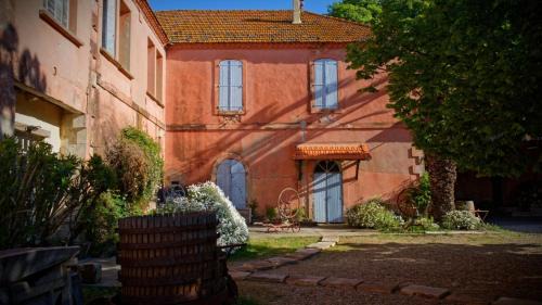 Manduel House | Chateau de Campuget