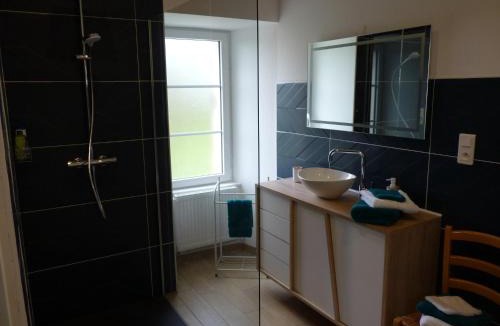 Comblessac Bed & Breakfast | chateau de Craon