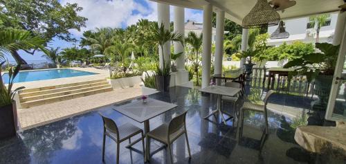 Beau Vallon Hotel | Chateau Elysium