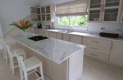 Beau Vallon House | Chateau Elysium