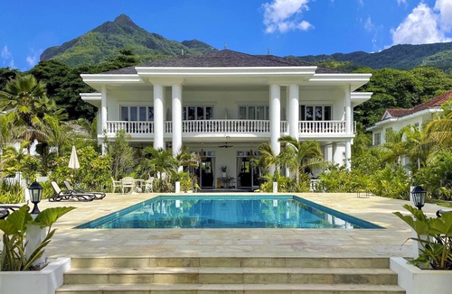 Beau Vallon Villa | Chateau Elysium - Two bedroom villa 1
