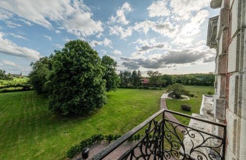 Saint-Germain-la-Campagne Bed & Breakfast | Chateau Leken's