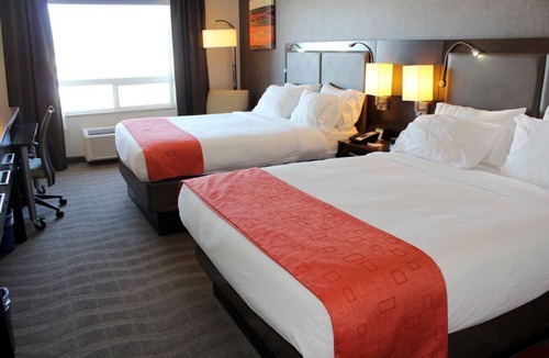 Bonnyville Hotel | Chateau Inn & Suites Bonnyville