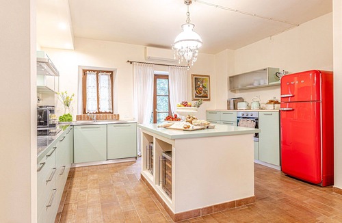 Montecatini Val di Cecina Villa | Chateau La Siroque –Villa with private pool