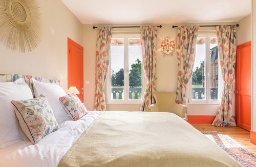 Chevrieres Bed & Breakfast | Chateau le Quesnoy