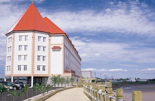 Moncton Hotel | Chateau Moncton Trademark Collection by Wyndham