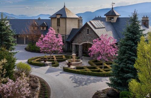Central Okanagan Bed & Breakfast | Chateau Okanagan