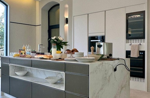 Draguignan Bed & Breakfast | Chateau Pimo