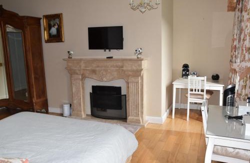 Cardesse Bed & Breakfast | Chateau Roquehort