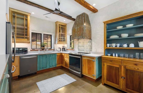 Black Mountain House | Chateau-Style Mountain Cottage | Brook Gardens