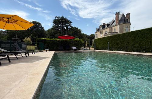 Jarze Bed & Breakfast | Chateau Vary