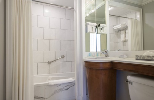 Downtown Montreal Hotel | Chateau Versailles
