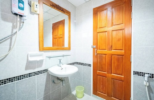 Nai Mueang Hotel | Chatsuree Mansion