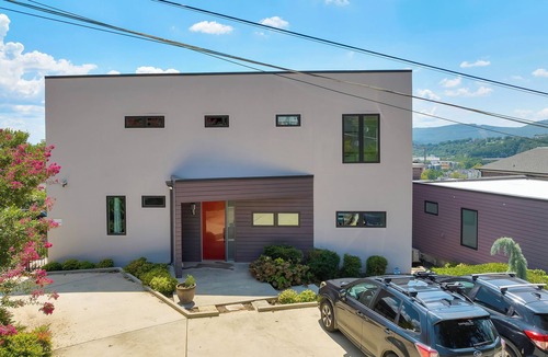 Northside House | Chatt Pulse: Spacious, Chic Chattanooga Retreat