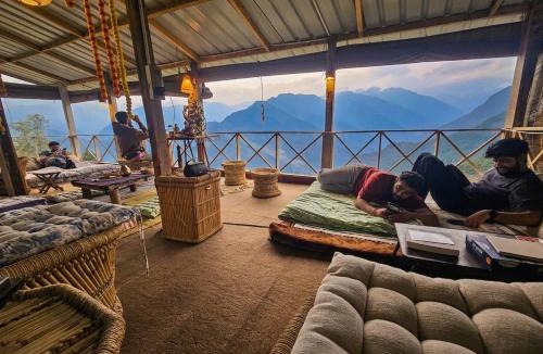 Ukhimath Cabin | Chaukhamba Cradle