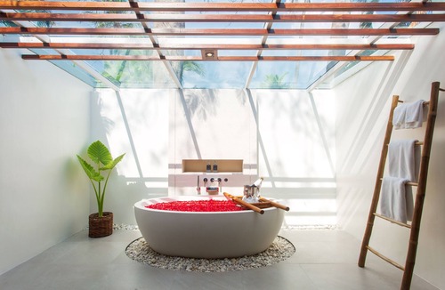 Chaweng City Center Resort | Chaweng Regent Beach Resort