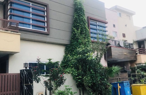 Rawalpindi House | Cheap modern design luxury house with free parking