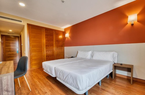 Loranca - Nuevo Versalles - Parque Miraflores Hotel | Checkin Madrid Móstoles