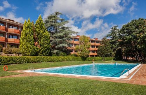 Collbato Hotel | Checkin Montserrat