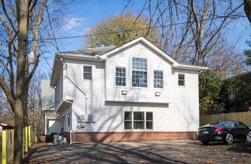 Virginia Highland House | Checkmate
