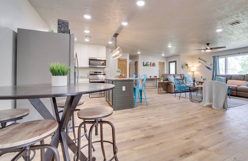 Checotah House | Checotah Vacation Rental w/Eufaula Lake Access!