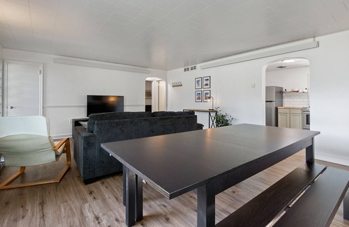 Custer House | Cheerful 3 bedroom bungalow in downtown Custer!