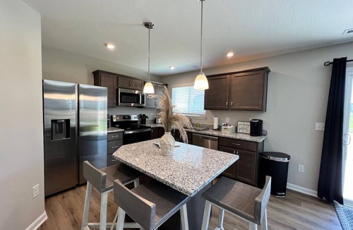 Otterbien Home House | Cheerful 4 Bedroom Home - Brand New Construction!