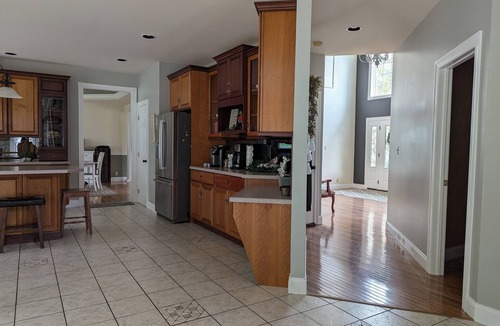Wagontown House | Cheerful & Spacious 4-bedroom Family Friendly Home with Hot tub