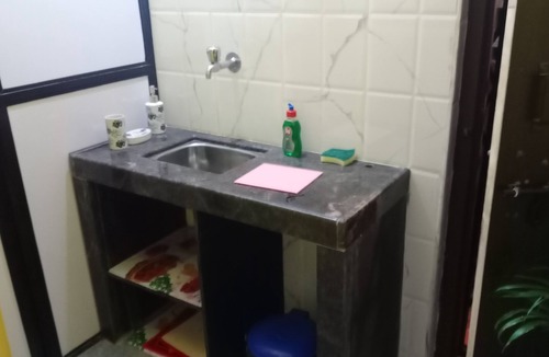 Pilerne House | Cheerful studio room 5 mins away from the mall