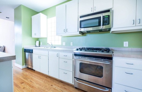 Willow Meadows/Willowbend Area House | Cheerful three-bedroom townhouse near NRG
