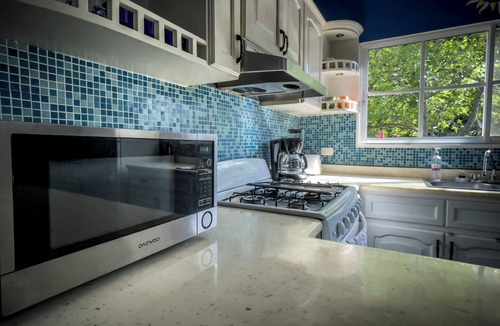 Urbanizacion Tavarez Villa | Cheerful villa with pool minutes from city center. Only 10 mins away from POP