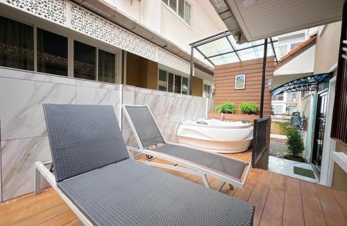 Ratsada House | Cheeva Pool Villa Phuket