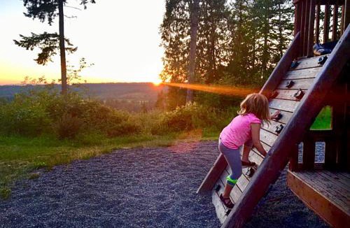 Chehalis Resort | Chehalis Camping Resort One-Bedroom Cabin 2