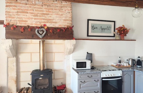 Saint-Pierre-de-Maille House | Chenevaux - Pretty 2 bedroom cottage with pool in countryside