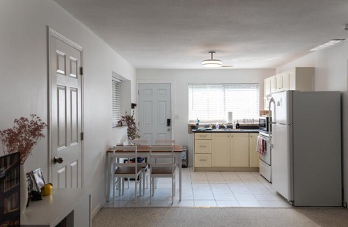 Fleetwood Apartment | Cheng Rental