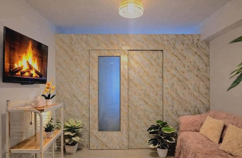 Barangay 76 Hotel | chepeast staycation moa